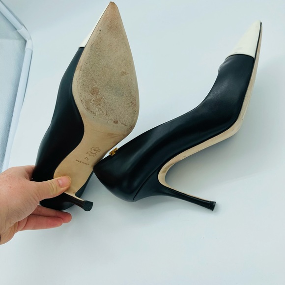 TORY BURCH LEATHER PENELOPE CAP TOE HEELS - Picture 2 of 10